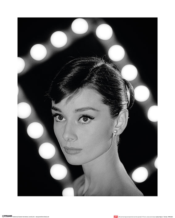 Time Life (Audrey Hepburn - Portrait) Art Print