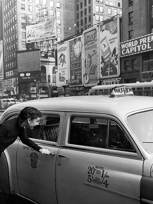 Time Life (Audrey Hepburn - Taxi) Canvas Print